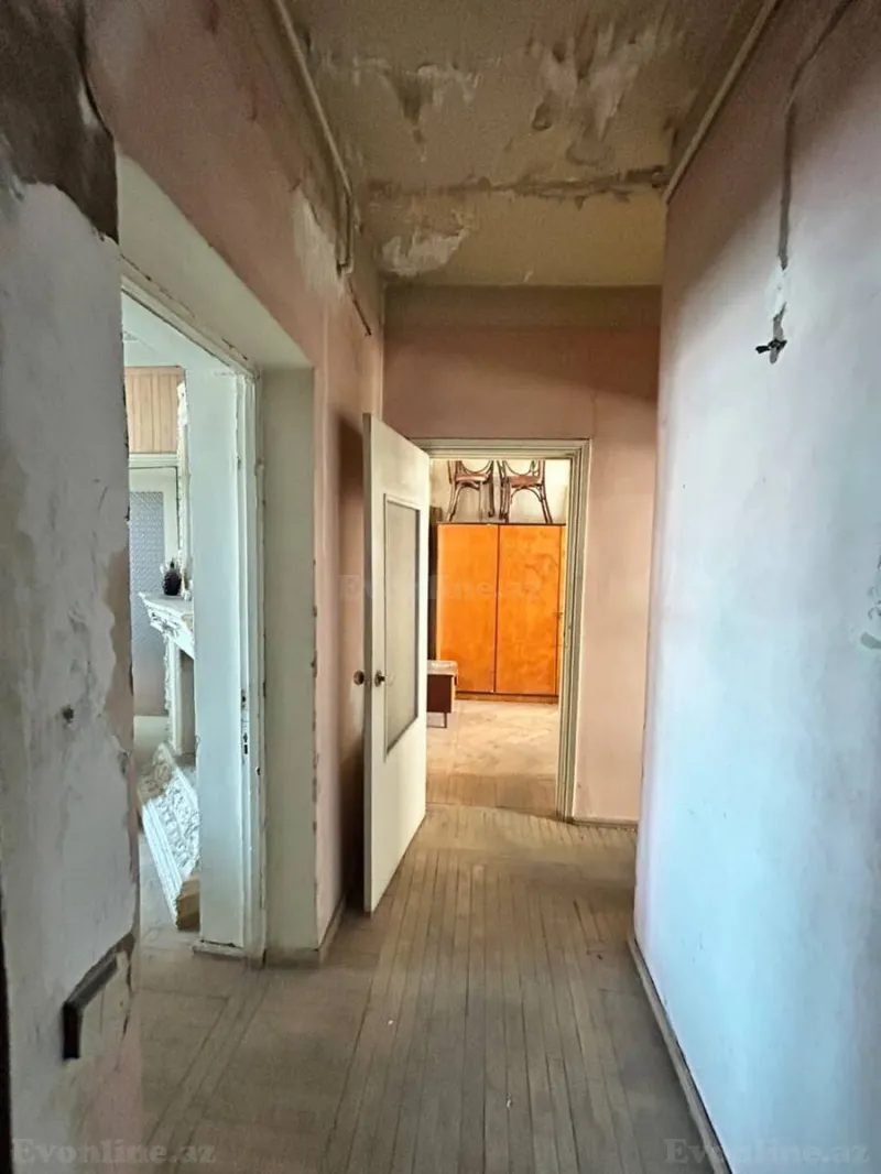 Satılır 3 otaqlı Mənzil Köhnə tikili 75 m² Bakı, Nəsimi r., 28 May m — Mənzil, Bakı (4)
