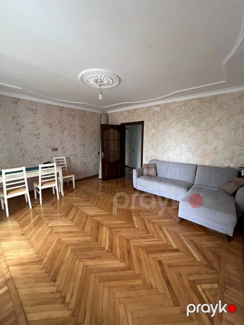 İcarəyə verilir 3 otaqlı köhnə tikili 70 m² — Bakı