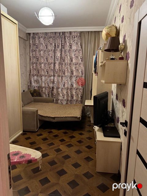 Satılır 2 otaqlı köhnə tikili 57 m² — Bakı
