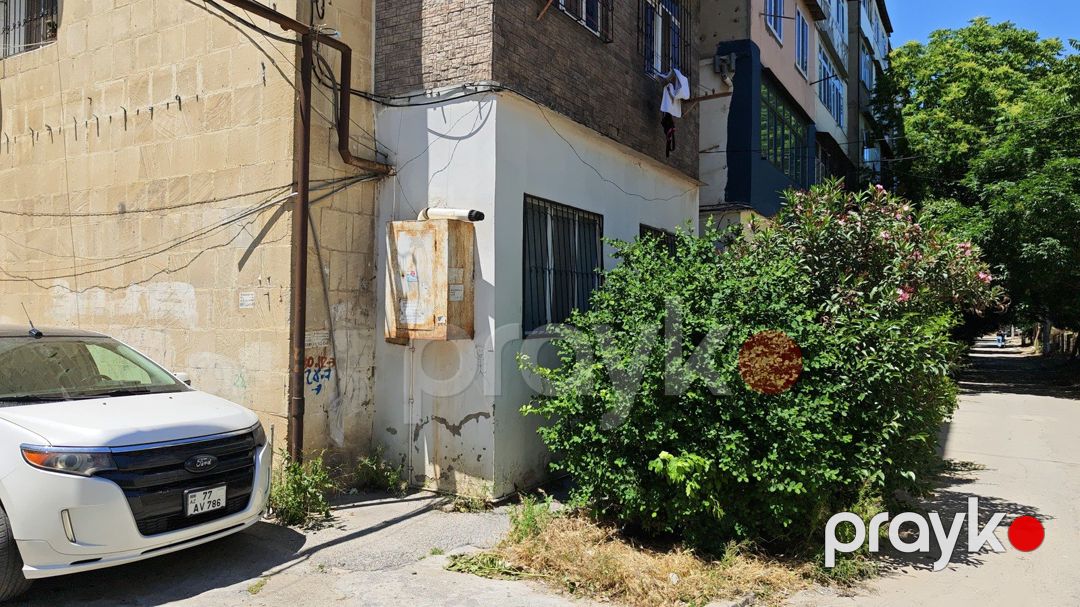 Satılır 2 otaqlı köhnə tikili 57 m² — Mənzil, Bakı (7)