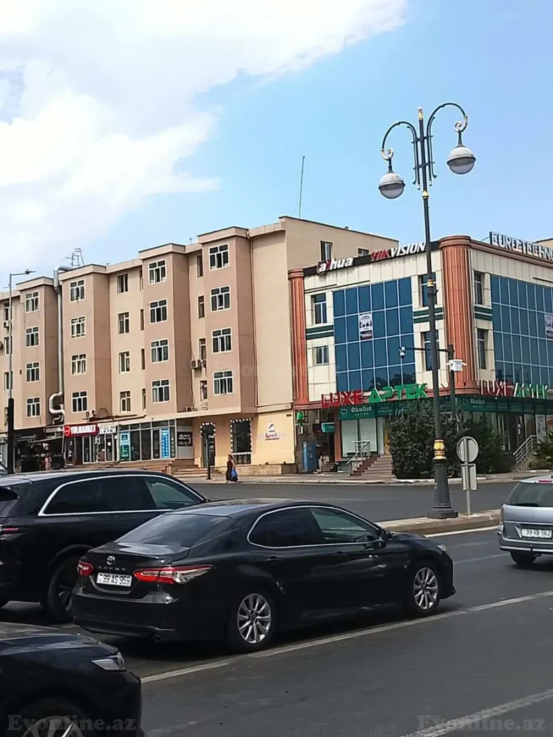 Satılır 1 otaqlı Mənzil Köhnə tikili 35 m² Bakı, Yasamal r., İnşaatçılar m., Yeni Yasamal — Bakı