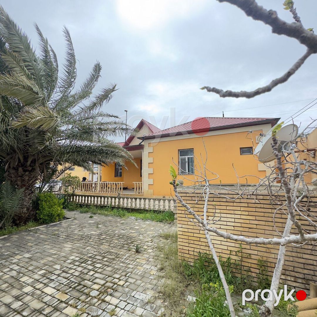 Satılır 4 otaqlı həyət evi/bağ evi 140 m² — Ev, villa, Bakı (2)
