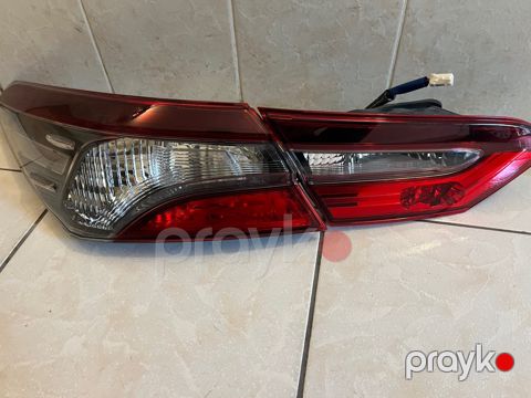 Toyota Camry 70 arxa stop işıqları — Bakı