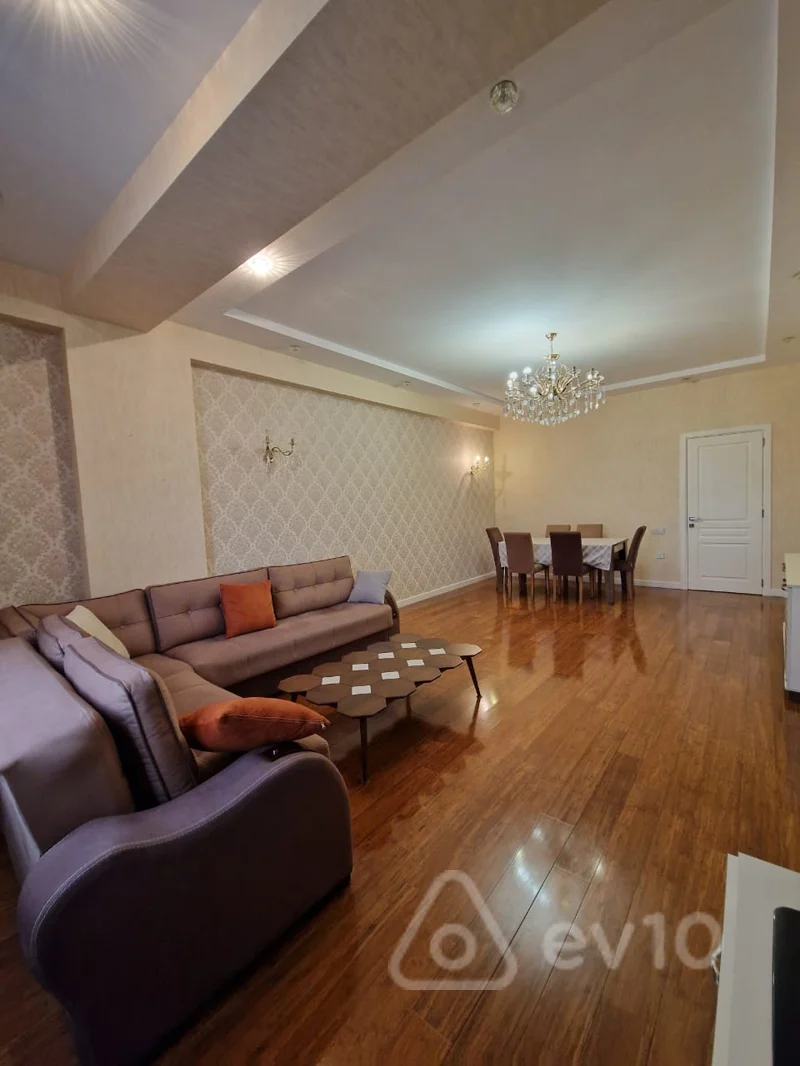 4 otaqlı mənzil, 190 m², Səməd Vurğun Bağının yaxınlığı — kirayə — Mənzil, Bakı (2)