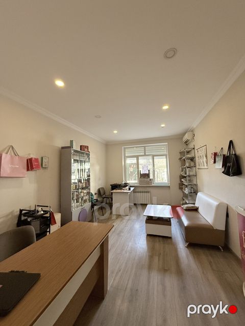 Satılır obyekt 62 m² — Bakı