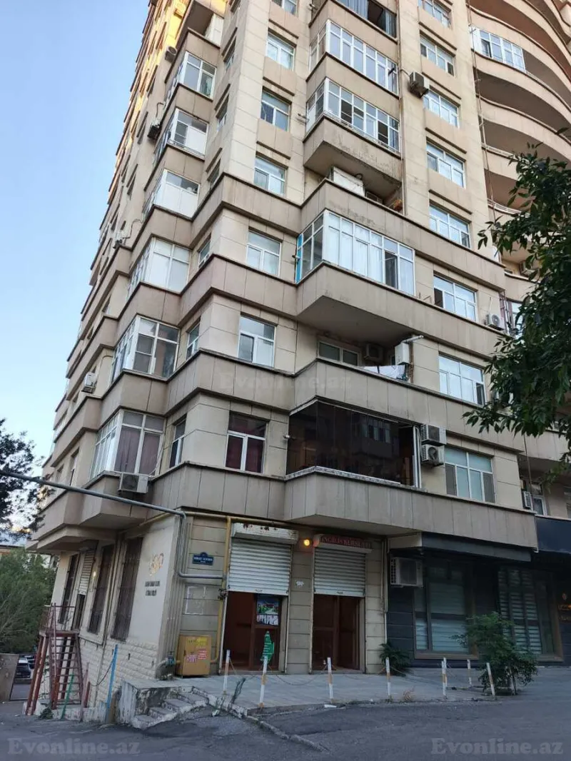 Satılır Obyekt 38.4 m² Bakı, Yasamal r., Elmlər Akademiyası m — Bakı