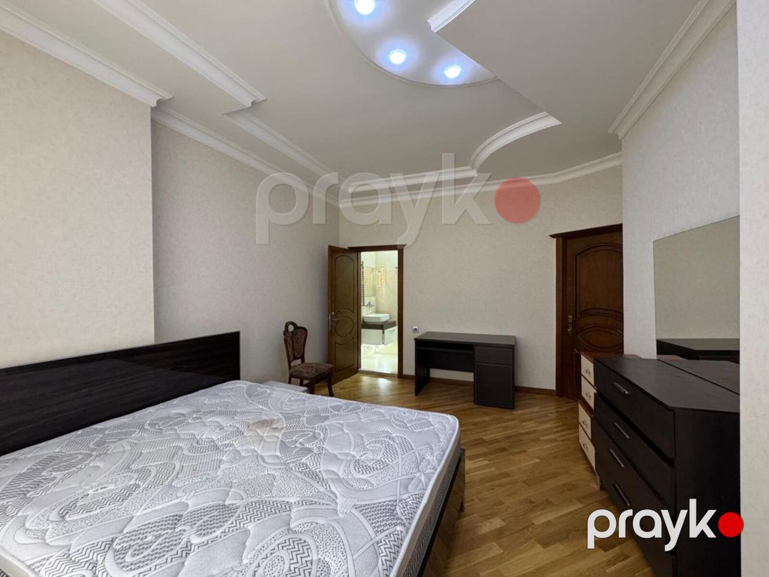 Satılır 5 otaqlı yeni tikili 220 m² — Mənzil, Bakı (10)
