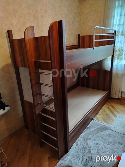 İkimərtəbəli çarpayı — Bakı