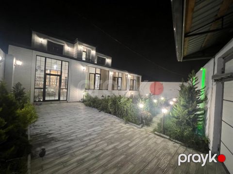 Satılır 5 otaqlı həyət evi/bağ evi 400 m² — Bakı