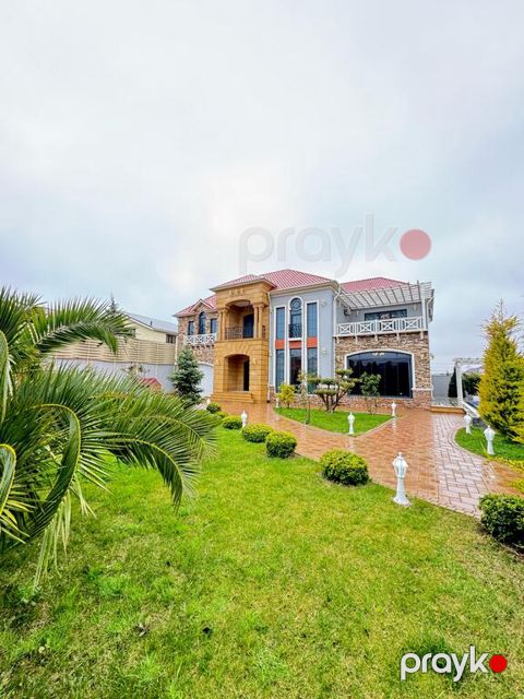 Satılır 7 otaqlı həyət evi/bağ evi 500 m² — Bakı