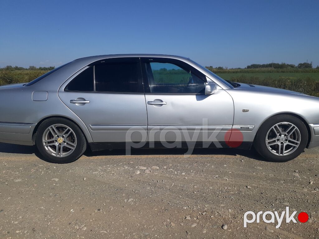 Mercedes-Benz E-Class: 2.3 l 1997 il Sedan — Avtomobillər, Yevlax (4)