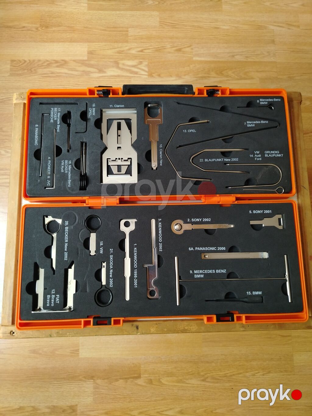 Beta avtomobil maqnitofonlarının çıxarılması üçün professional — Açarlar, Bakı (3)
