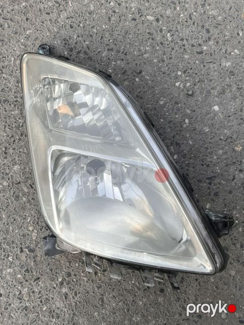 Toyota Prius farası (sağ tərəf) – orijinal halogen tipli ön far blok — Bakı