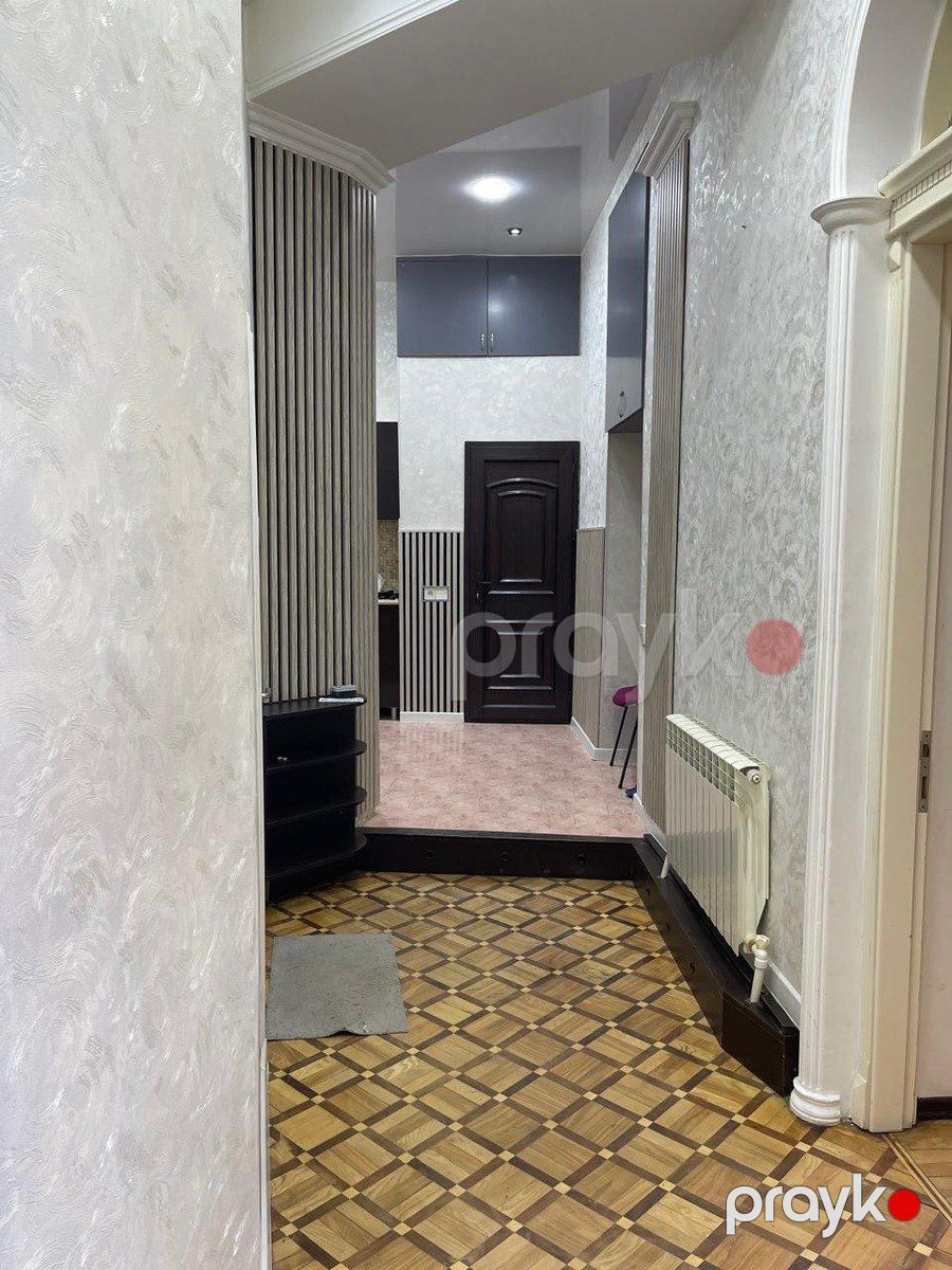 İcarəyə verilir 7 otaqlı köhnə tikili 200 m² — Mənzil, Bakı (11)