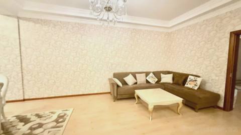 Kirayə verilir 3 otaqlı Mənzil Yeni tikili 185 m² Bakı, Nərimanov r — Ayhan bəy — Apartment