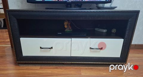 İşlənmiş, Düz TV altlığı, Polkalı, Laminat — Bakı