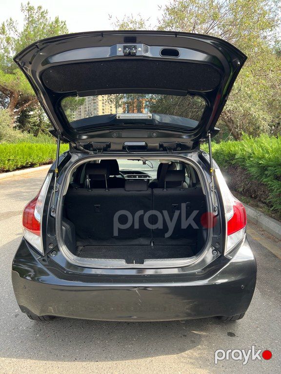 Toyota Aqua, 1.5 L, 0.9 kWh, 2017 il, 141 400 km — Avtomobillər, Bakı (12)