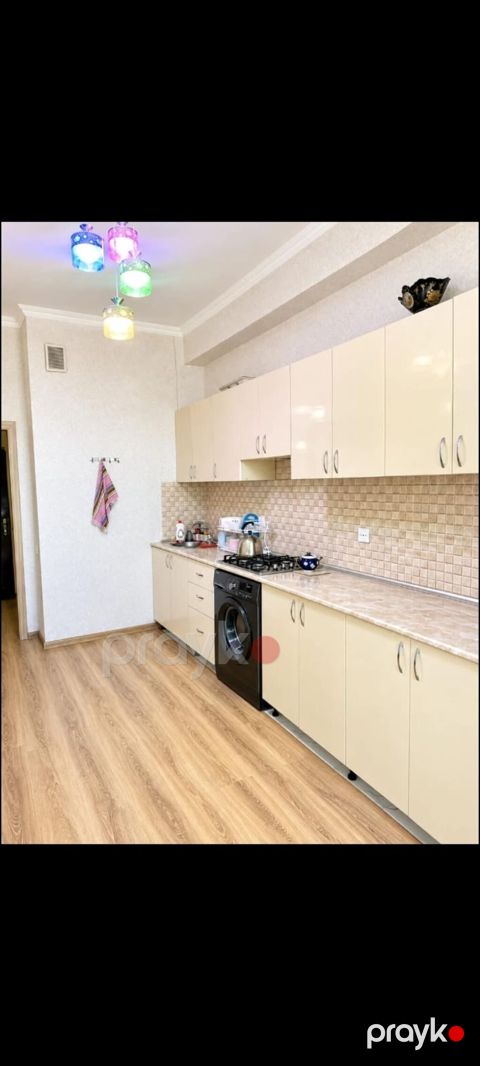 *Metbex Mebeli* Qiymət *450 AZN* Olcu *3 metr* uzerinde *moyka qaz* — Bakı