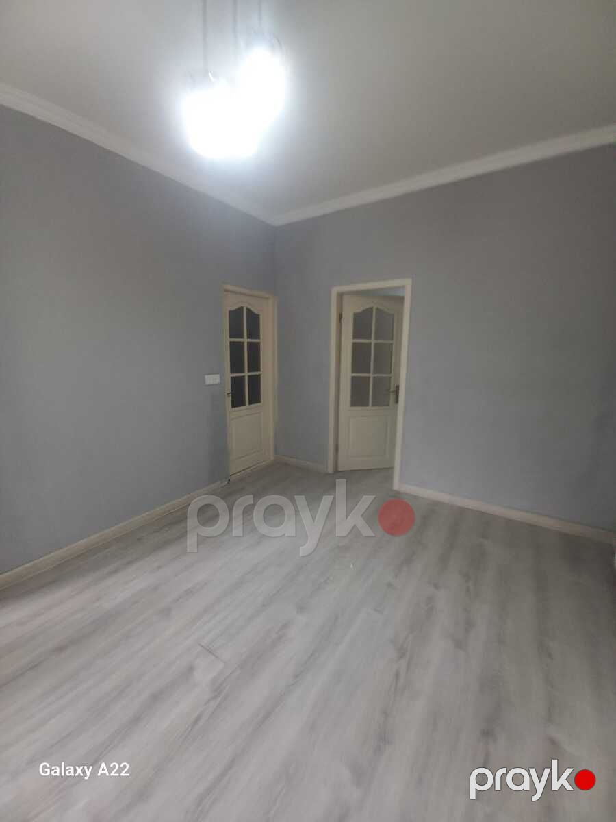 Satılır 2 otaqlı köhnə tikili 55 m² — Mənzil, Bakı (3)