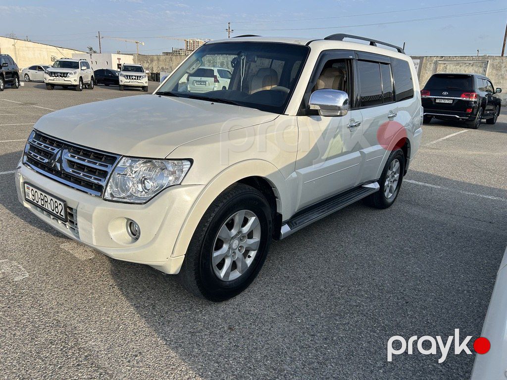 Mitsubishi Pajero, 3.5 L, 2010 il, 271 000 km — Avtomobillər, Bakı (3)