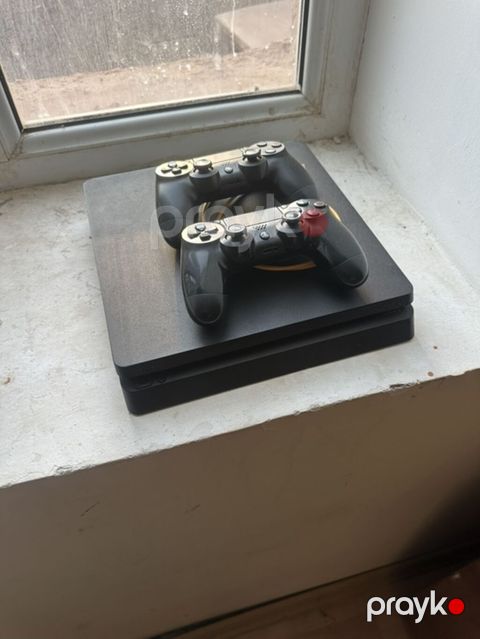 PlayStation 4 Slim prablemsiz işleyir 1 TB yaddaş praşifkasızdır — Naxçıvan