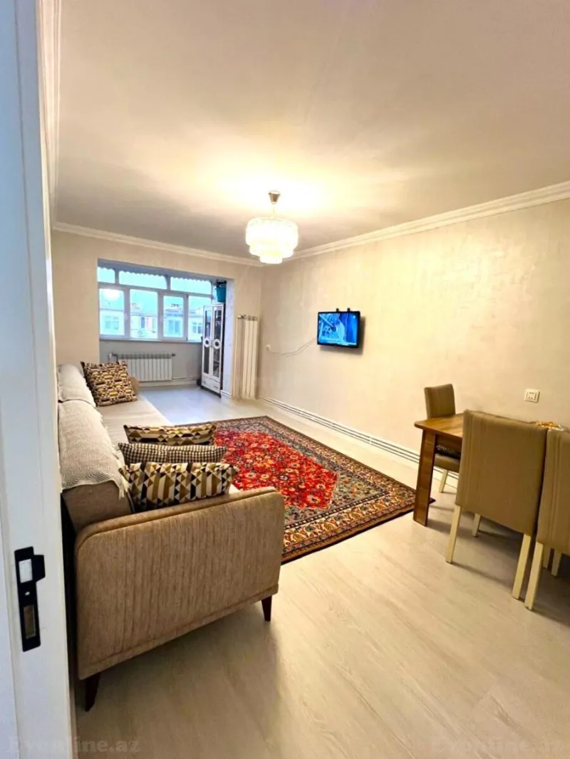 Satılır 3 otaqlı Mənzil Köhnə tikili 70 m² Bakı, Nizami r., Xalqlar Dostluğu m., 8-ci kilometr — Mənzil, Bakı (2)
