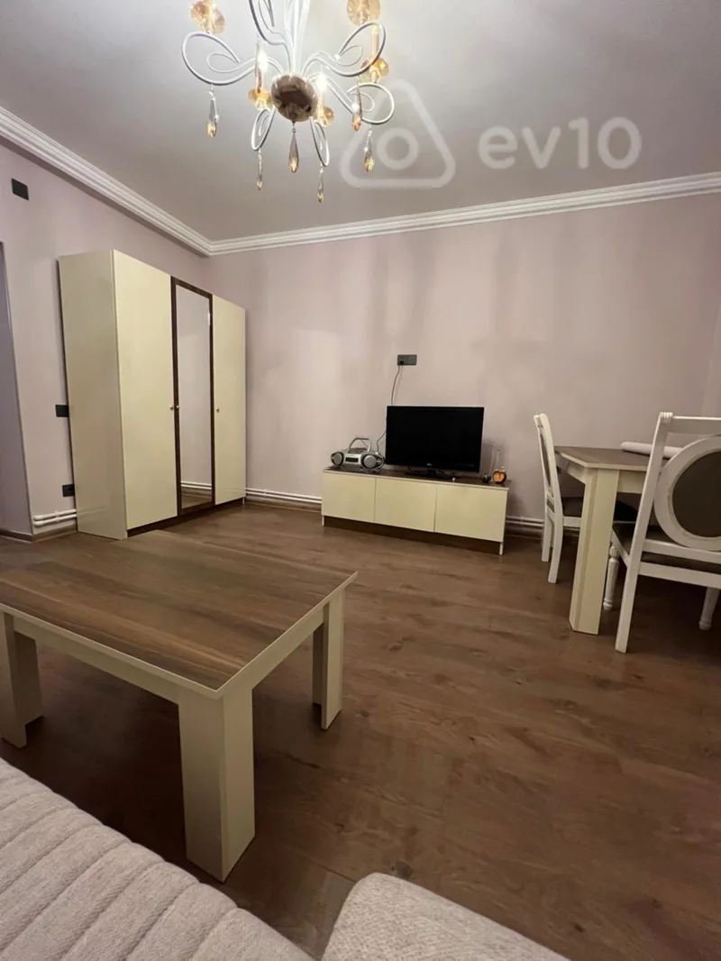 2 otaqlı mənzil, 60 m², Rəssamlıg akademyası — kirayə — Mənzil, Bakı (2)