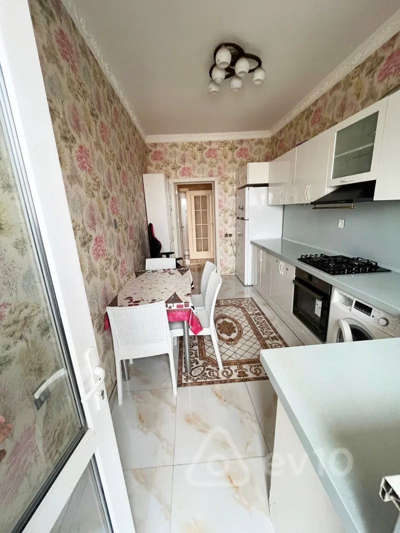 3 otaqlı mənzil, 110 m², 20 yanvar metrosunun yaxınlığı — kirayə — Mənzil, Bakı (9)