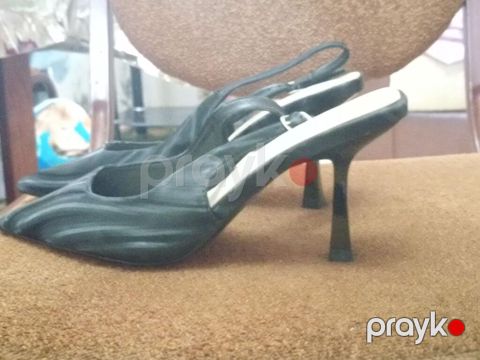 Qadın ayaqqabısı – qara rəng, nazik dabanlı slingback model - Model — Bakı