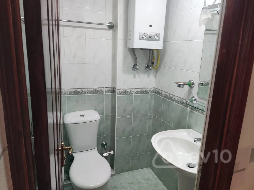 4 otaqlı mənzil, 110 m², Rovsen Huseynov kuc — kirayə — Mənzil, Bakı (12)