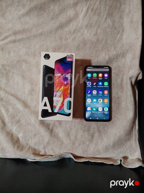 Samsung Galaxy A70 Black 128GB/6GB — Bakı