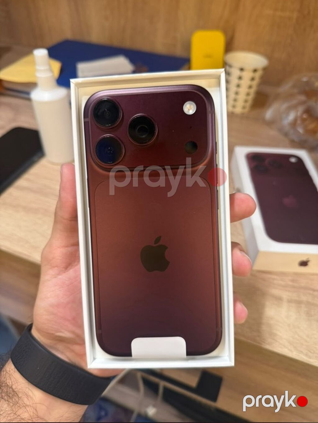 IPhone 18 Pro, Bordo, Sənədlərlə — Apple iPhone, Bakı (2)