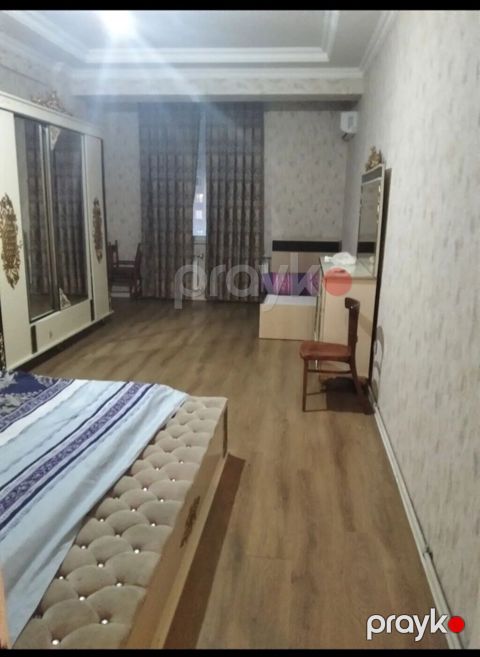 Tam mebellı mənzil icarəsi üçün təqdim olunur. Xüsusiyyətlər: - Geniş — Sumqayıt