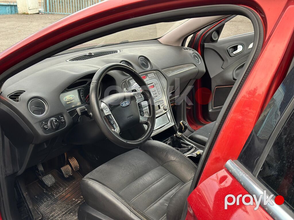 Ford Mondeo liftback, qırmızı rəng. - Kuzov: 5 qapılı liftback — Avtomobillər, Qusar (5)