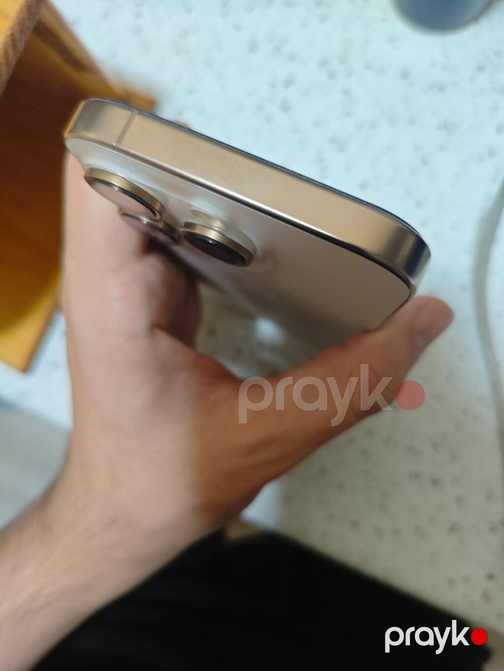 Məhsul: Smartfon (qızılı/şampan rəng tonunda, düz kənarlı metal — Digər smartfonlar, Bakı (4)