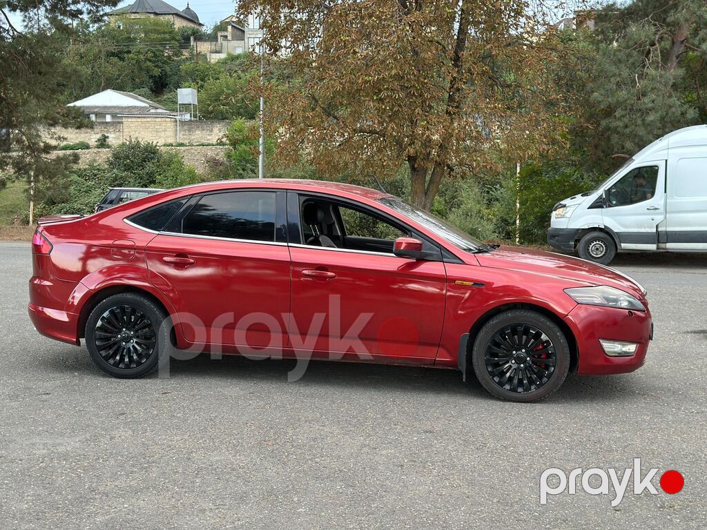 Ford Mondeo liftback, qırmızı rəng. - Kuzov: 5 qapılı liftback — Avtomobillər, Qusar (3)
