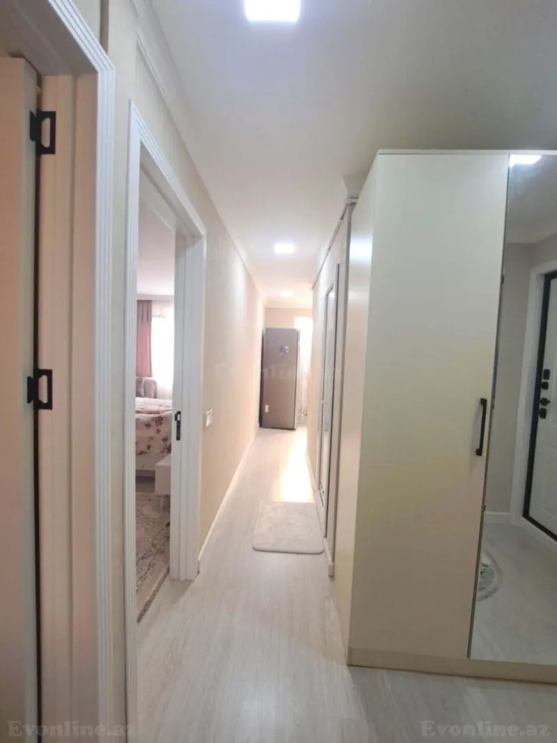 Satılır 3 otaqlı Mənzil Köhnə tikili 70 m² Bakı, Nizami r., Xalqlar Dostluğu m., 8-ci kilometr — Mənzil, Bakı (8)