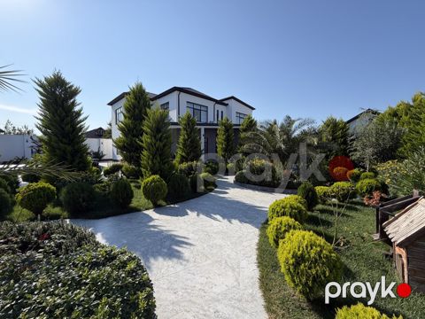 Satılır 5 otaqlı həyət evi/bağ evi 280 m² — Bakı