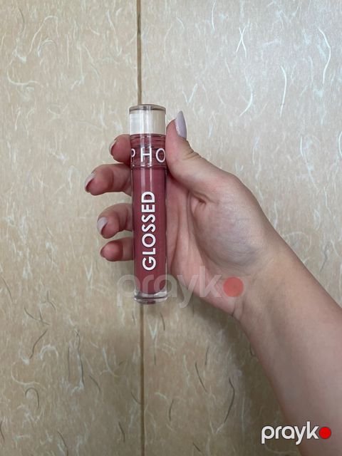 Glossed dodaq boyası — Bakı