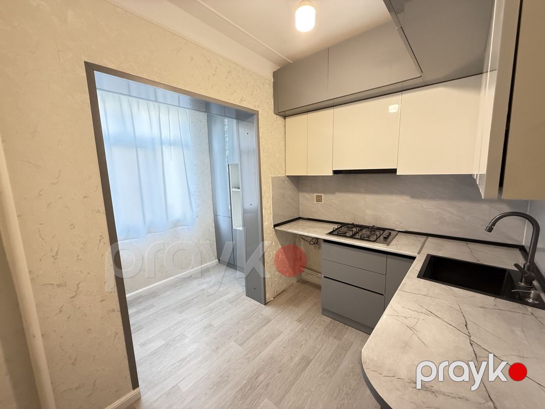 Satılır 2 otaqlı köhnə tikili 60 m² — Mənzil, Bakı (6)