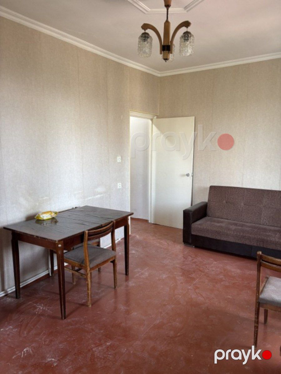 Satılır 2 otaqlı köhnə tikili 45 m² — Mənzil, Bakı (2)