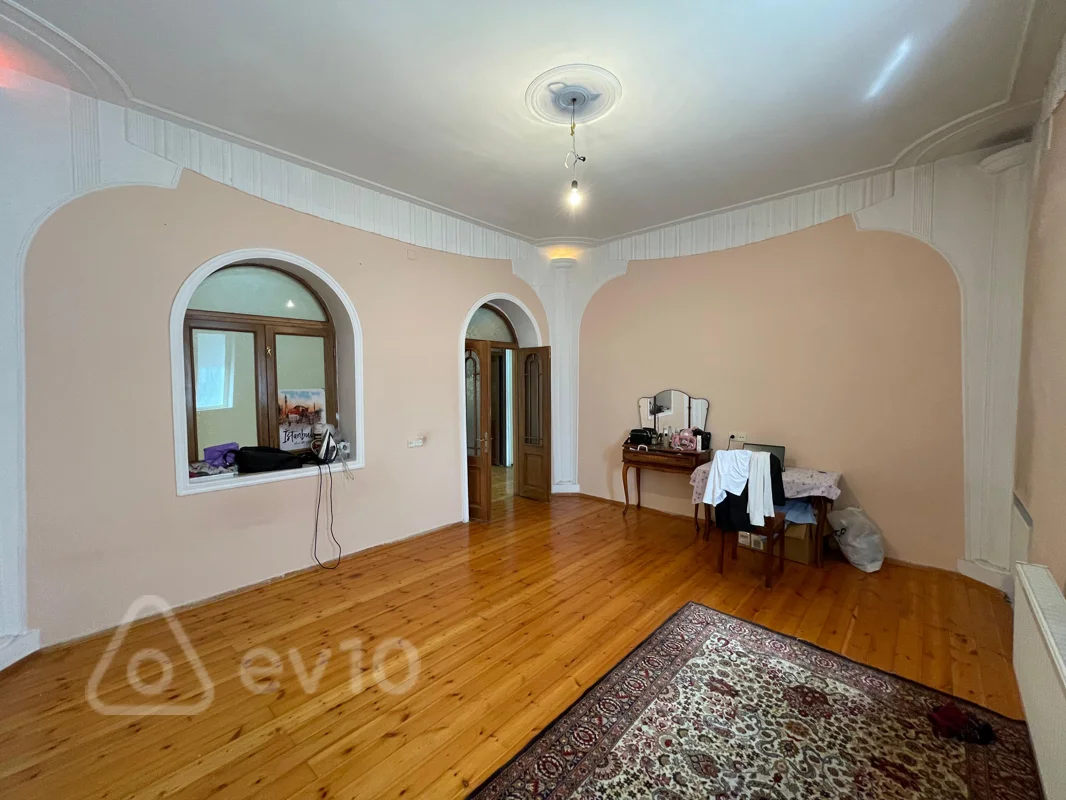 6 otaqlı həyət evi, 750 m², Qoşa zaprafkanin yani — Ev, villa, Bakı (12)