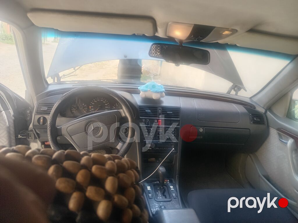 Mercedes-Benz C 200: 2 l 1995 il Sedan — Avtomobillər, Saray (5)