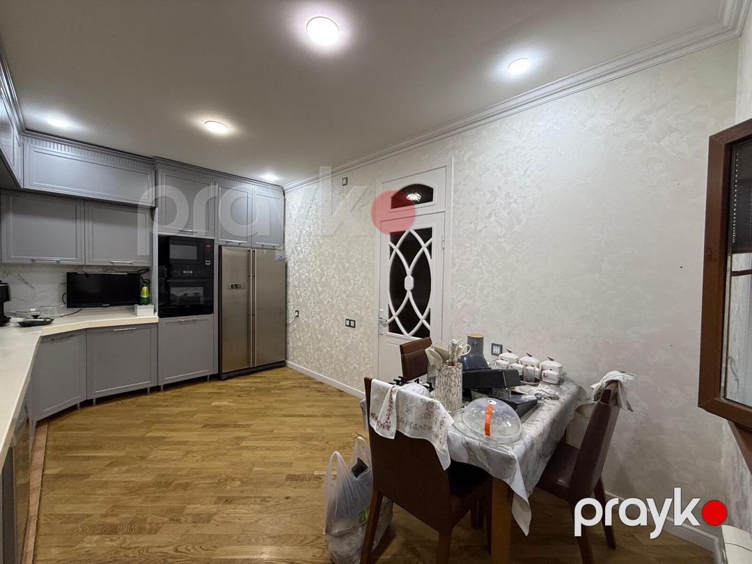 Satılır 6 otaqlı həyət evi/bağ evi 330 m² — Ev, villa, Bakı (8)