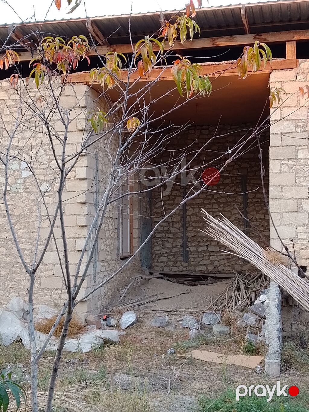 Salam wemkir rayon çinarli qesebesinde ev satilir 2 yarim temirli otaq — Ev, villa, Bakı (9)