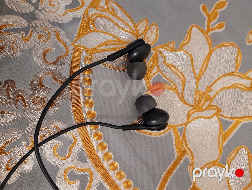 Məhsul: Simli qulaqlıq (in-ear)AKG Xüsusiyyətlər: - 3.5 mm AUX (Trrs) — Qulaqcıqlar, Bakı (2)