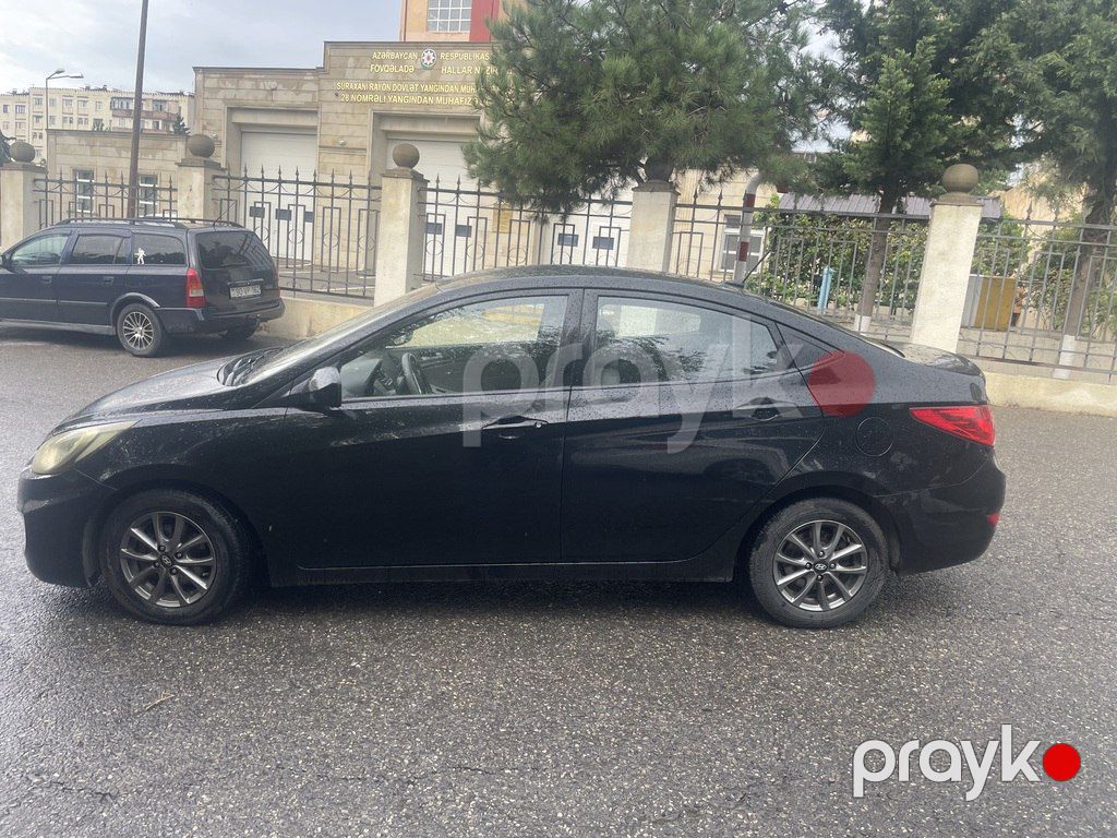 Hyundai Accent, 1.6 L, 2011 il, 329 916 km — Avtomobillər, Bakı (4)
