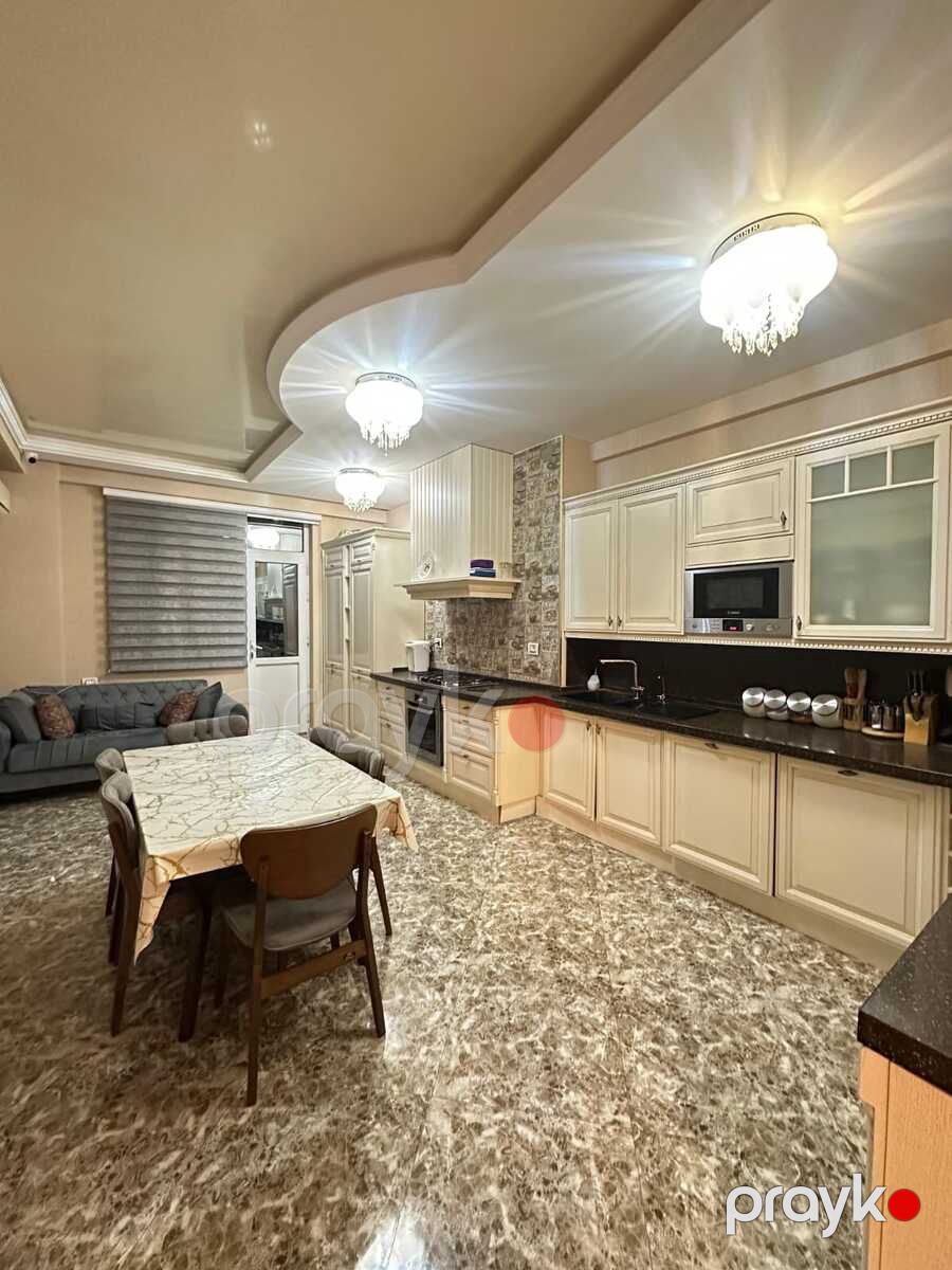 Satılır 4 otaqlı yeni tikili 240 m² — Mənzil, Bakı (12)