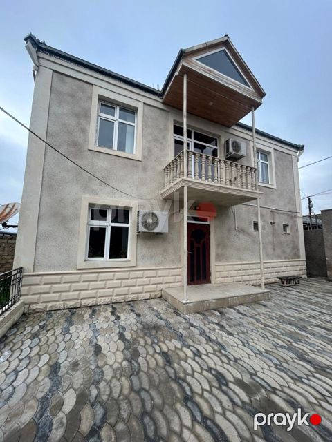 Həyət evi, Binə qəs — Bakı