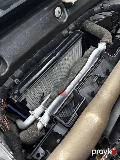 BMW radiator dəyişilməsi — Bakı